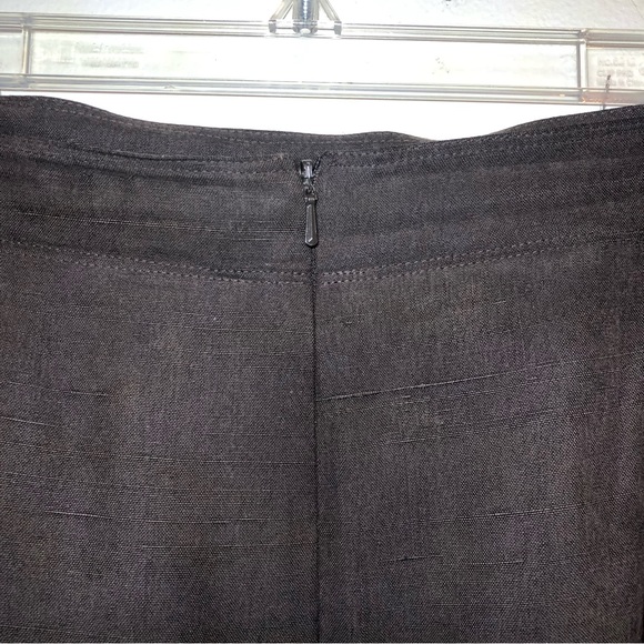 Dana Buchman 100% Silk Skirt in Brown with Back Split, size 20 - Picture 3 of 9